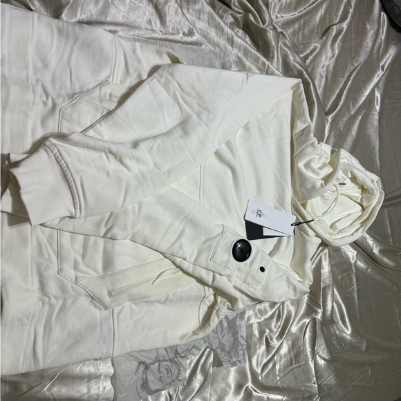 Chester Perry ( CP Company) diagonal white fleece hoodie brand new never worn - Picture 1 of 5